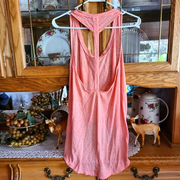 CHLOE K TANK TOP - Picture 2 of 3